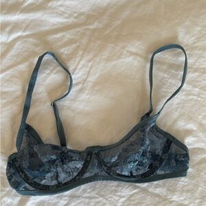 Elegant Lace Underwire Bra - Blue